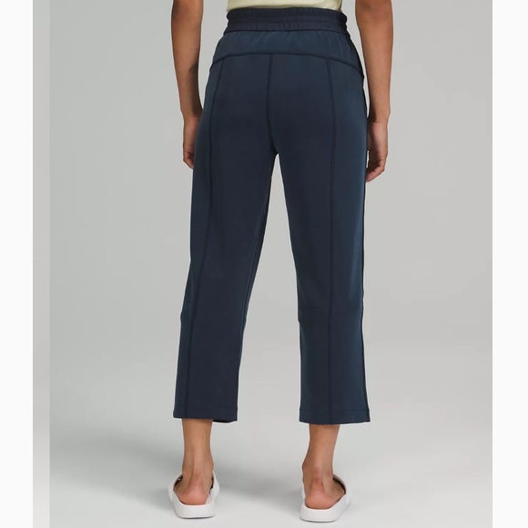 Softstreme High-Rise Straight Leg Crop True Navy 4 - Picture 2 of 13